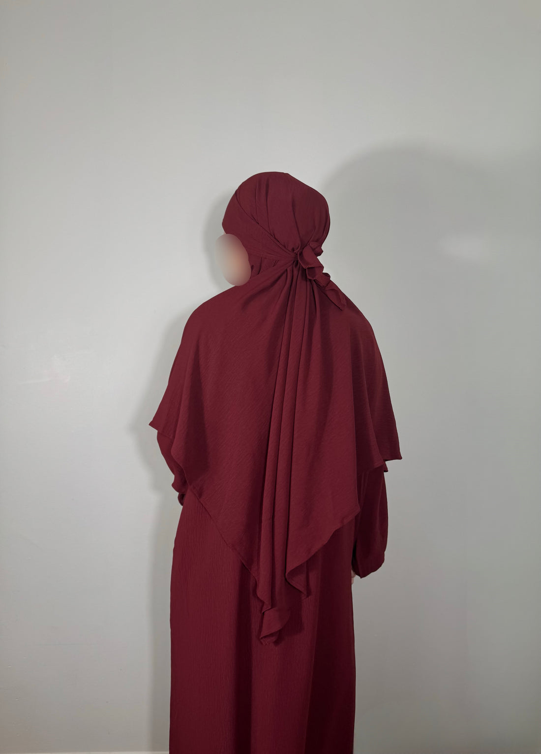 maroon khimar
