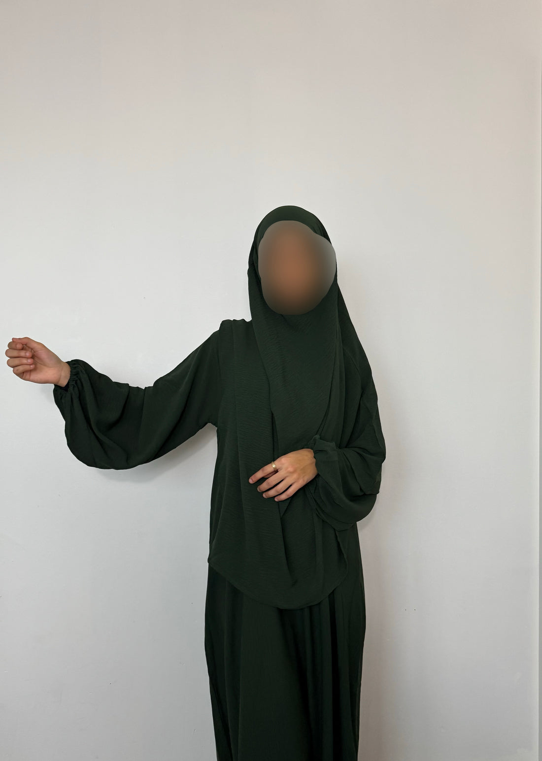 winter green abaya